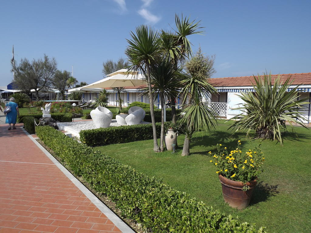Bed & Breakfast Venezia Marina Di Carrara Esterno foto