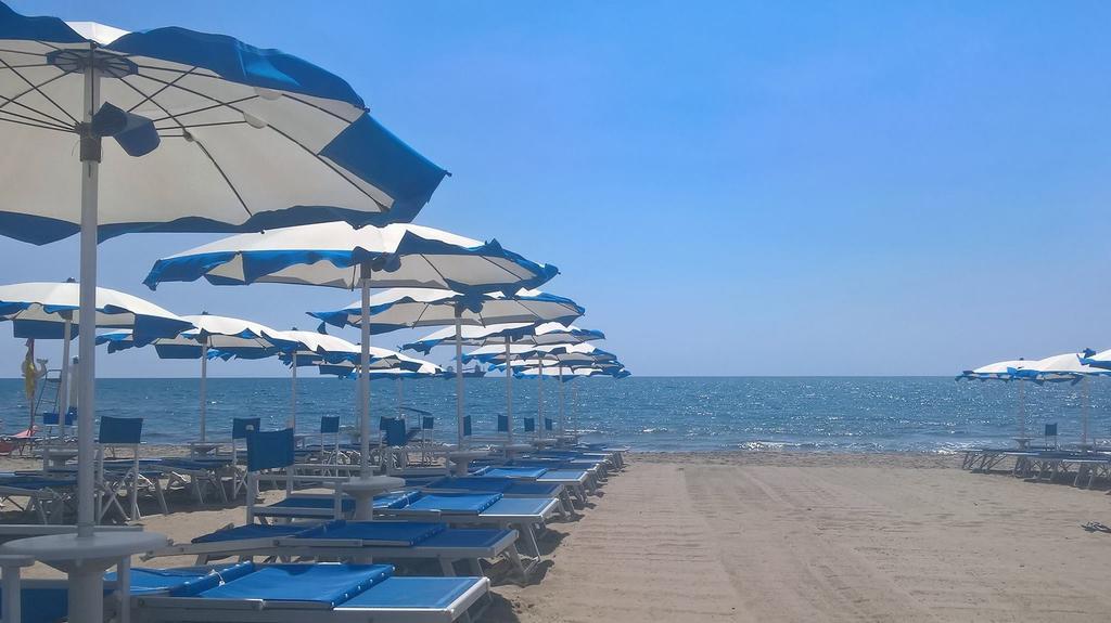 Bed & Breakfast Venezia Marina Di Carrara Esterno foto